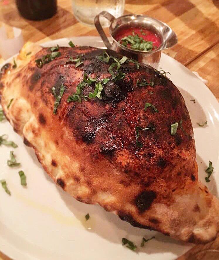 Mister O1 Extraordinary Pizza Restaurant in Miami Beach, Pizzeria